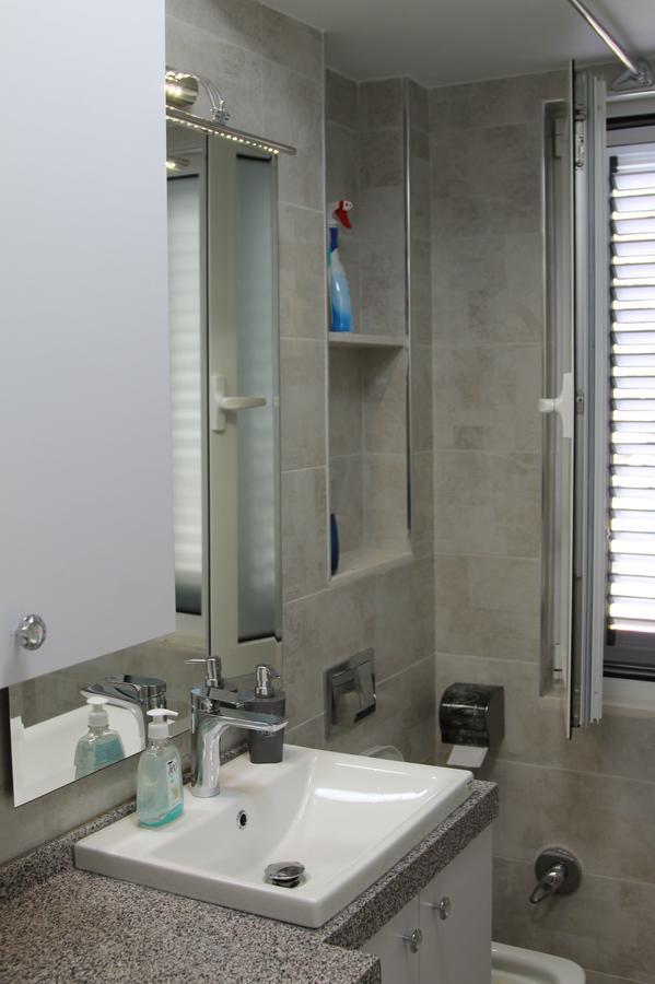 Absolute Blloku Apartment Тирана Экстерьер фото